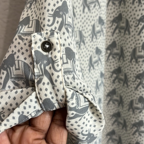 Pixley Stitch Fix Size S Gray White Elephant Print 3/4 Sleeve Roll Tab Blouse - Picture 8 of 10